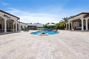 9861 NW 135th St, Hialeah Gardens, FL 33018 - Photo 48