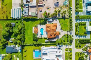 9861 NW 135th St, Hialeah Gardens, FL 33018 - Photo 8