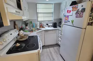 1975 NE 135th St, North Miami, FL 33181 - Photo 8