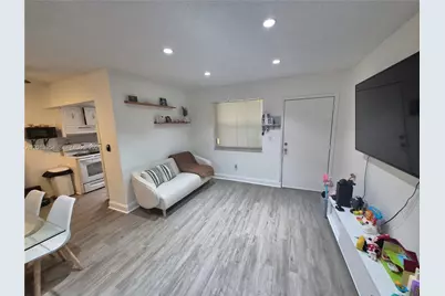 1975 NE 135th St #2H, North Miami, FL 33181 - Photo 4