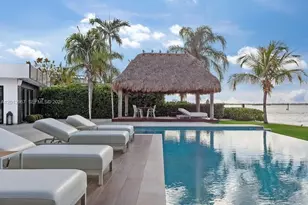 7972 Biscayne Point Cir, Miami Beach, FL 33141 - Photo 22