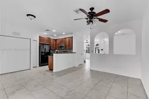 14044 SW 273rd Ln, Homestead, FL 33032 - Photo 10