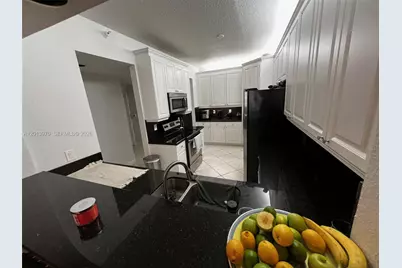 10710 NW 66th St #505, Doral, FL 33178 - Photo 6