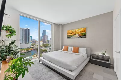 88 SW 7th St #1012, Miami, FL 33130 - Photo 8