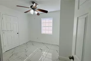 2731 NW 100th St, Miami, FL 33147 - Photo 6