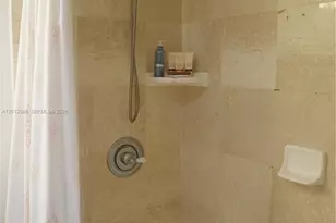 2851 NE 183rd St, Aventura, FL 33160 - Photo 28