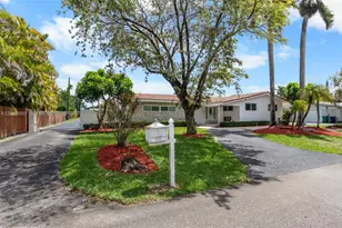12425 SW 91 Ave, Miami, FL 33176 - Photo 1