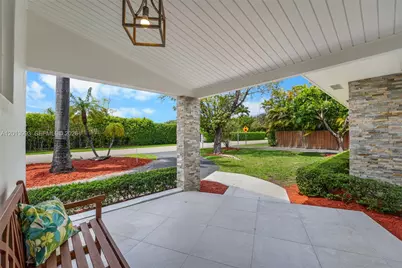 12425 SW 91st Ave, Miami, FL 33176 - Photo 6