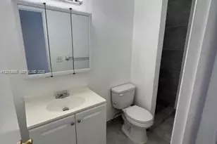 15153 NE 6th Ave, Miami, FL 33162 - Photo 10