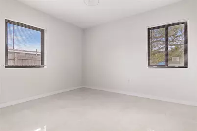 1910 NW 134th St, Miami, FL 33167 - Photo 10