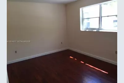 335 NE 114th St, Miami, FL 33161 - Photo 30