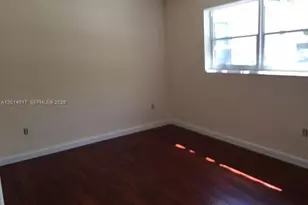 335 NE 114th St, Miami, FL 33161 - Photo 30
