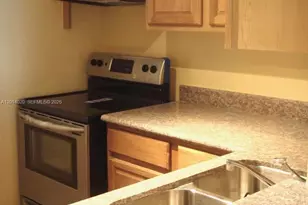 9125 SW 77th Ave, Miami, FL 33156 - Photo 2