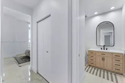 950 Brickell Bay Dr #5506, Miami, FL 33131 - Photo 14