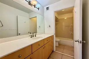 10875 SW 112th Ave, Miami, FL 33176 - Photo 8