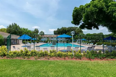 717 Gardens Dr #201, Pompano Beach, FL 33069 - Photo 32