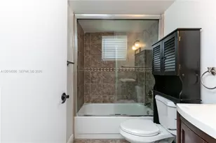 717 Gardens Dr, Pompano Beach, FL 33069 - Photo 22