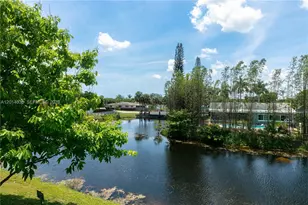 717 Gardens Dr, Pompano Beach, FL 33069 - Photo 1