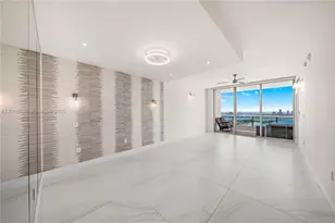 900 Biscayne Blvd, Miami, FL 33132 - Photo 30