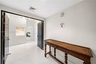 900 Biscayne Blvd #4202, Miami, FL 33132 - Photo 12