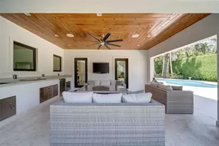 1117 Alfonso Ave, Coral Gables, FL 33146 - Photo 4