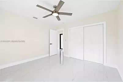 721 SW 5th Ct, Hallandale Beach, FL 33009 - Photo 8