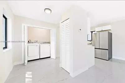 721 SW 5th Ct, Hallandale Beach, FL 33009 - Photo 4