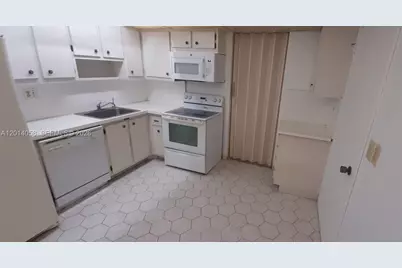 251 174th St #1711, Sunny Isles Beach, FL 33160 - Photo 16