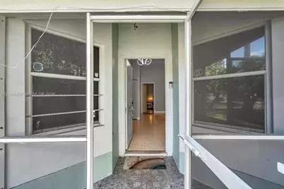 1308 E Glen Oak Rd #1308, North Lauderdale, FL 33068 - Photo 2