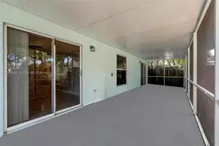 1308 E Glen Oak Rd, North Lauderdale, FL 33068 - Photo 16