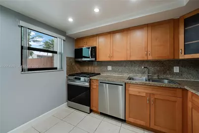 6929 SW 110th Ave, Miami, FL 33173 - Photo 12