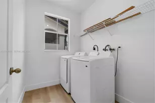 12931 NW 7th Ln, Miami, FL 33182 - Photo 32