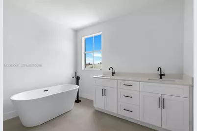 12931 NW 7th Ln, Miami, FL 33182 - Photo 10