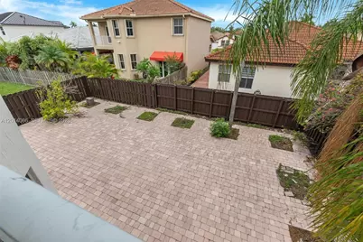 12931 NW 7th Ln, Miami, FL 33182 - Photo 24
