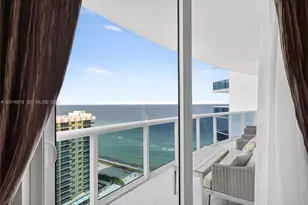 2711 S Ocean Dr, Hollywood, FL 33019 - Photo 1