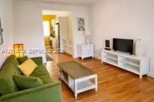 439 15th St, Miami Beach, FL 33139 - Photo 6
