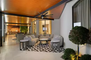 541 E Enclave Cir E, Pembroke Pines, FL 33027 - Photo 10