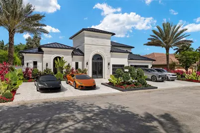 541 E Enclave Cir E, Pembroke Pines, FL 33027 - Photo 4