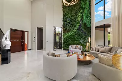 541 E Enclave Cir E, Pembroke Pines, FL 33027 - Photo 16