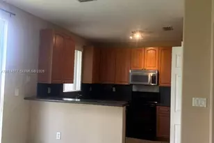 2913 SE 15th Rd, Homestead, FL 33035 - Photo 2