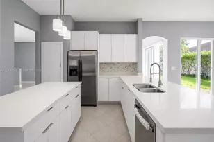 1101 NW 180th Ave, Pembroke Pines, FL 33029 - Photo 2