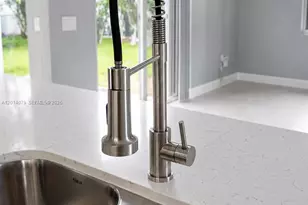 1101 NW 180th Ave, Pembroke Pines, FL 33029 - Photo 52