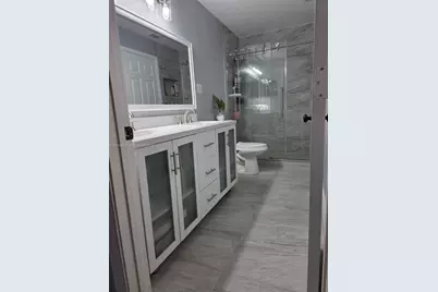 1101 NW 180th Ave, Pembroke Pines, FL 33029 - Photo 24