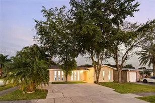 2125 N 14th Ct, Hollywood, FL 33020 - Photo 24