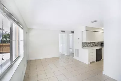 1522 SW 30th St #1, Fort Lauderdale, FL 33315 - Photo 2