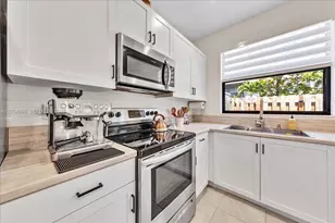21059 NE 8th Ave, Miami, FL 33179 - Photo 8