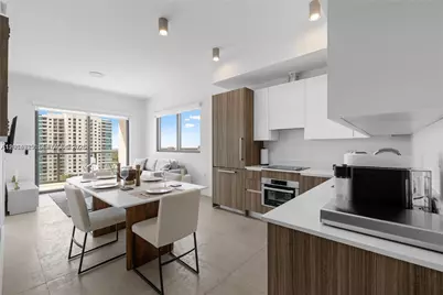 239 SW 9th St #1502, Miami, FL 33130 - Photo 4