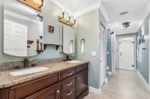 15698 N 77th Trl N, Palm Beach Gardens, FL 33418 - Photo 20
