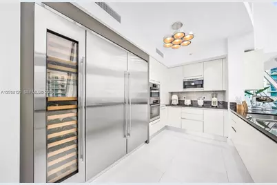 2950 NE 188th St #547, Aventura, FL 33180 - Photo 10