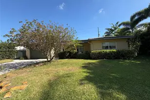941 NW 7th St, Boca Raton, FL 33486 - Photo 2